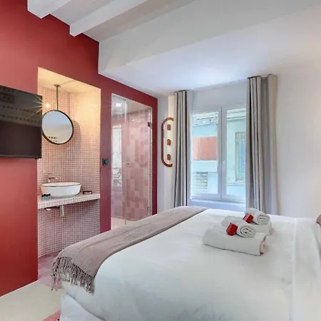 Appartamento Les Halles - Luxurious & Colorful 4bd For 16 Guest