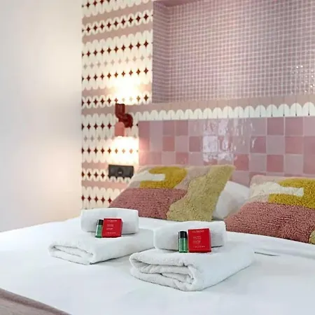 Les Halles - Luxurious & Colorful 4bd For 16 Guest Appartamento