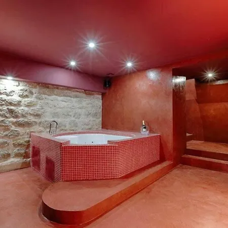 Les Halles - Luxurious & Colorful 4bd For 16 Guest Parigi